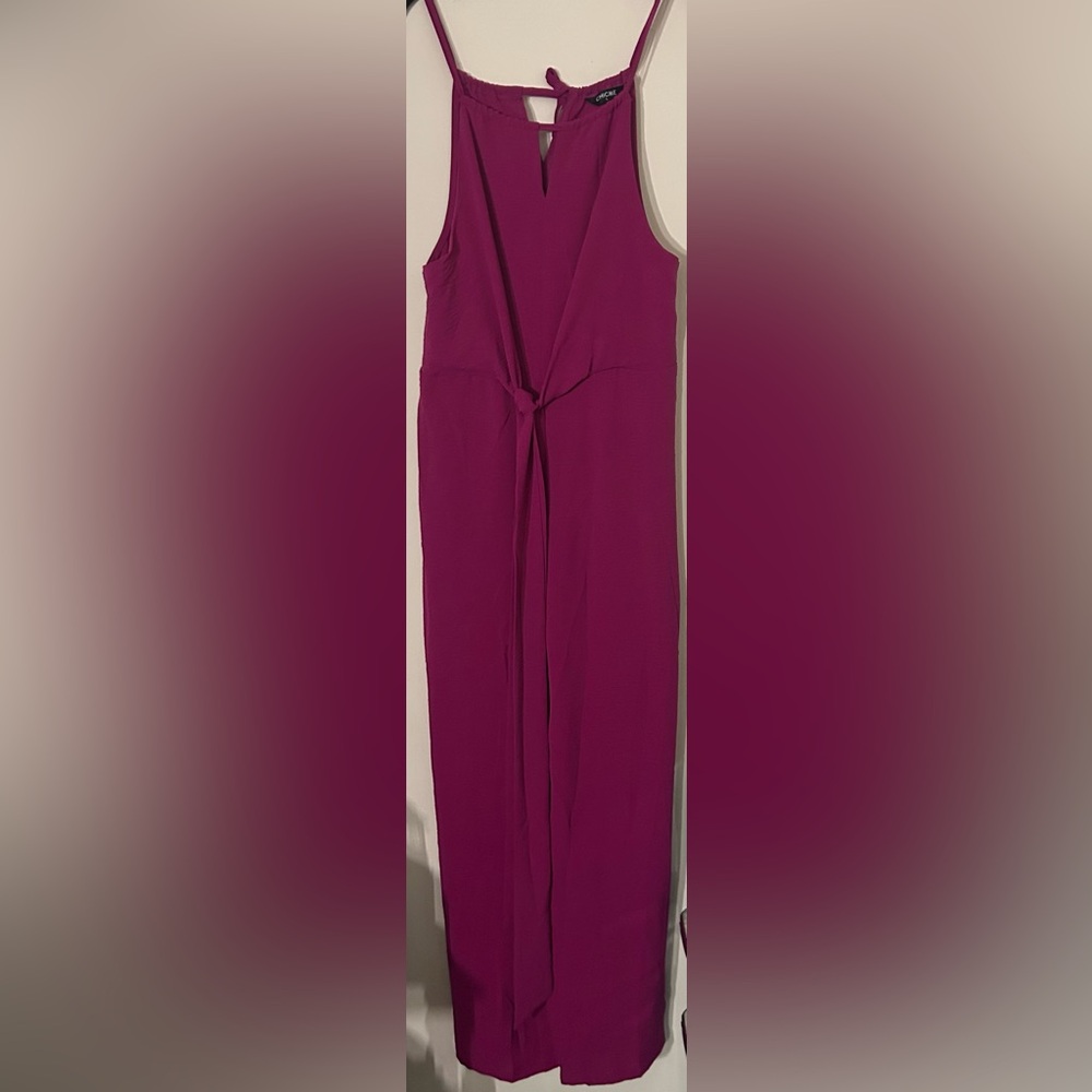 Chic Me Magenta Sleeveless Jumpsuit with Belt